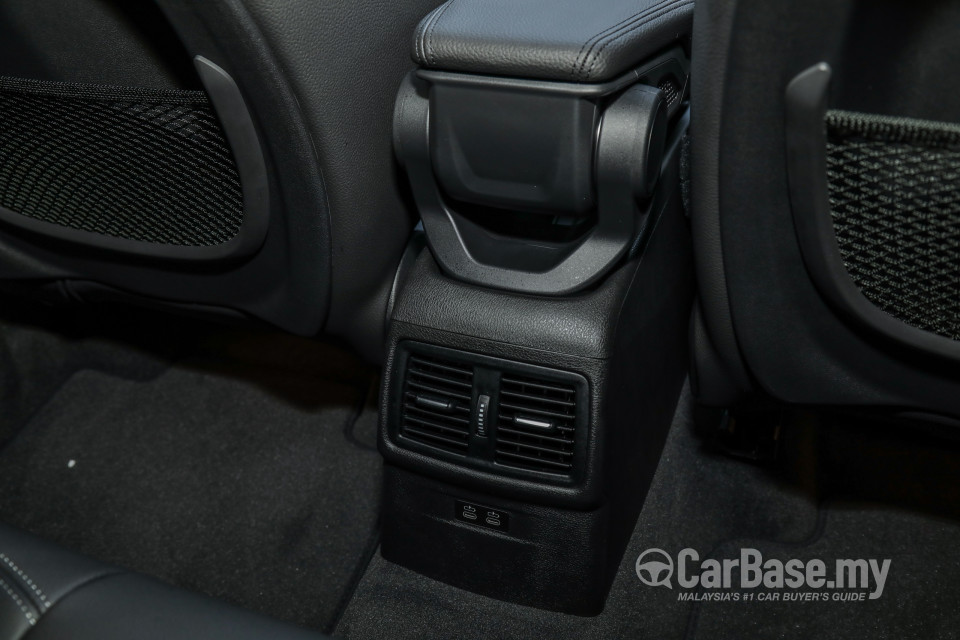 BMW X1 F48 LCI (2020) Interior