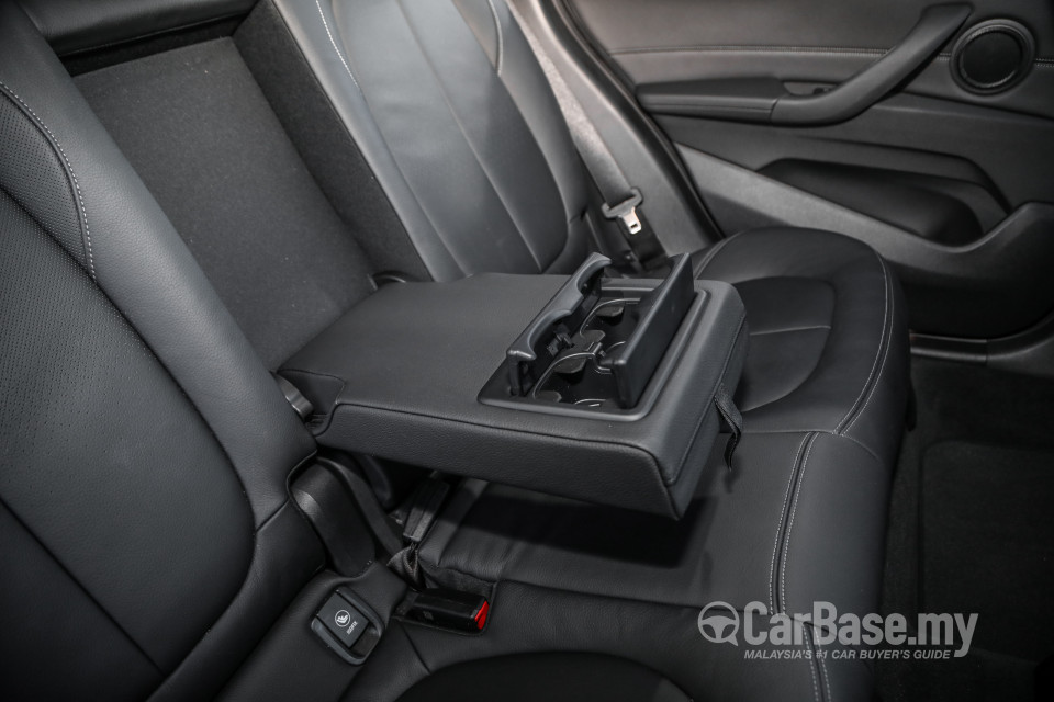 BMW X1 F48 LCI (2020) Interior