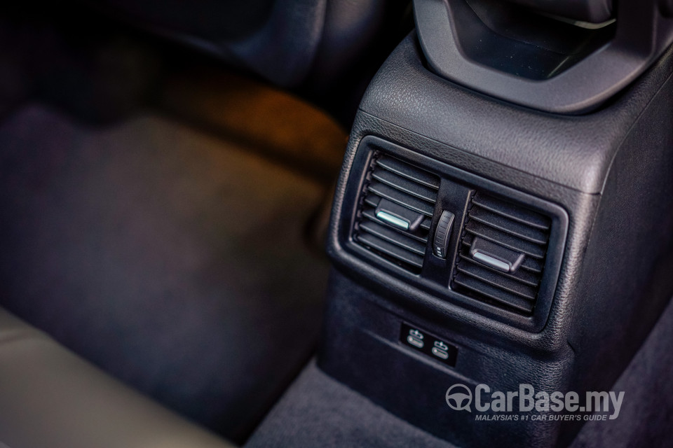 BMW X1 F48 LCI (2020) Interior