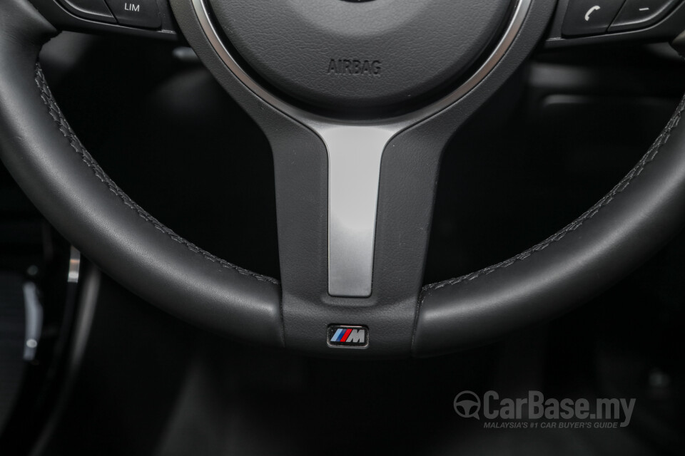 BMW i4 G26 (2022) Interior