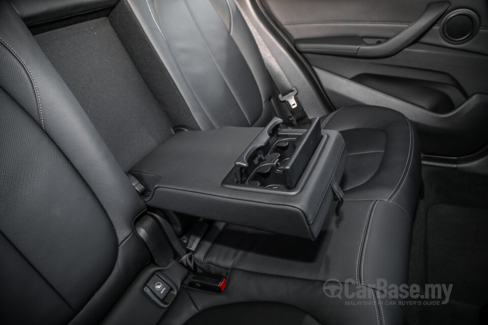 BMW X1 F48 LCI (2020) Interior
