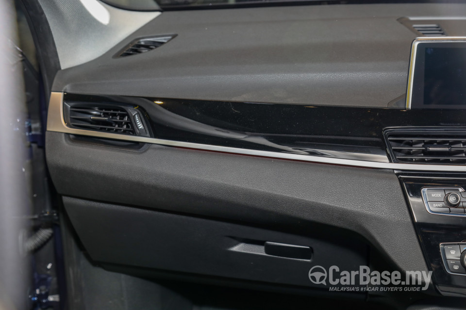 BMW X1 F48 LCI (2020) Interior