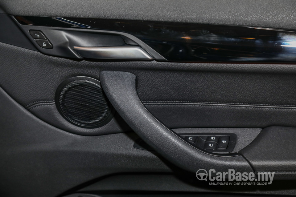 BMW X1 F48 LCI (2020) Interior