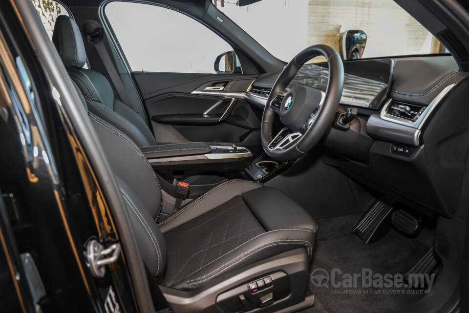 BMW X1 U11 (2023) Interior