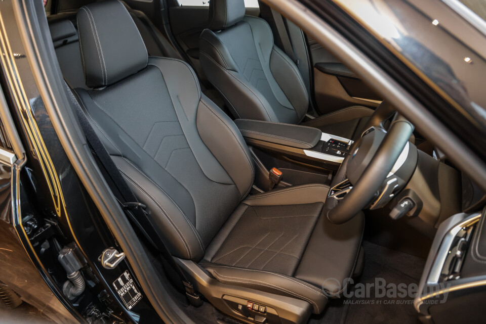 BMW X1 U11 (2023) Interior