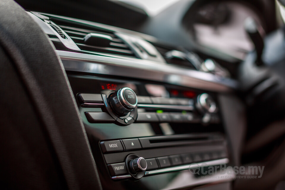 Honda Civic FC (2016) Interior