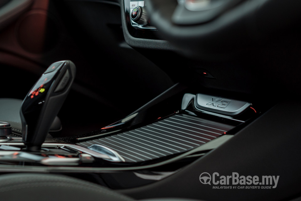 BMW X3 G01 (2018) Interior