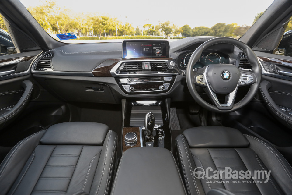 BMW X3 G01 (2018) Interior