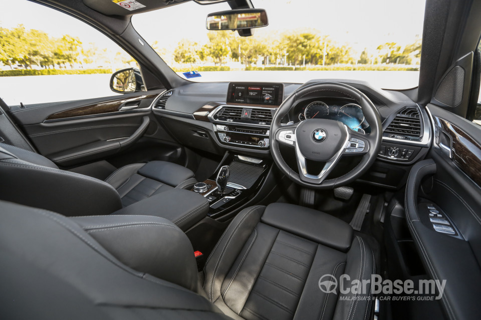 BMW X3 G01 (2018) Interior