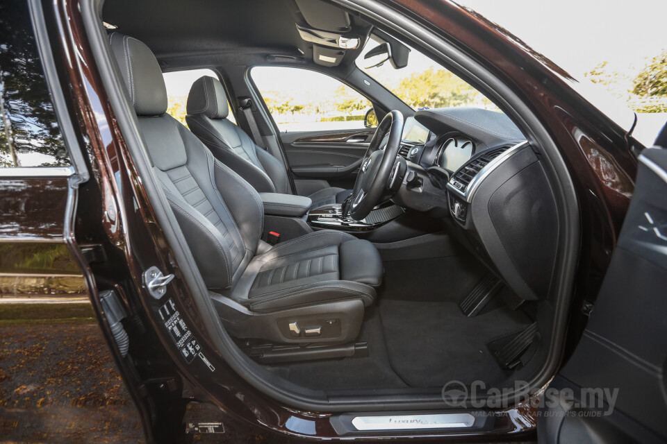 Nissan Navara D23 (2015) Interior