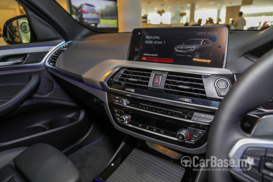 BMW X3 G01 (2018) Interior