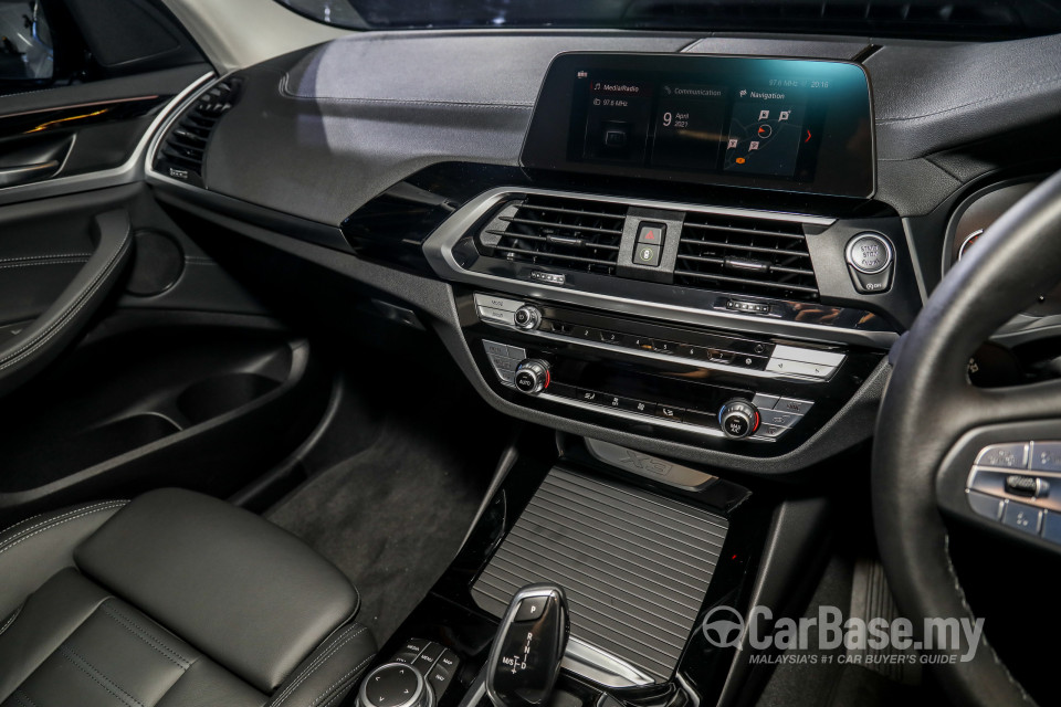 BMW X3 G01 (2018) Interior
