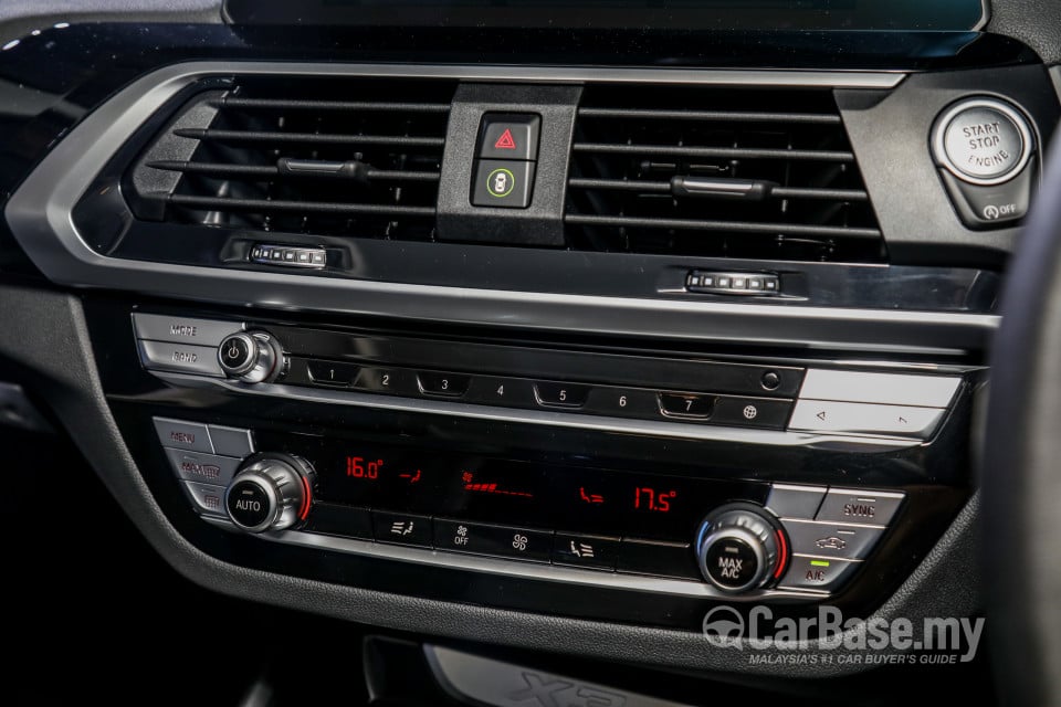 BMW X3 G01 (2018) Interior