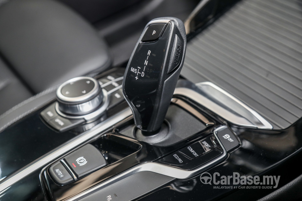 BMW X3 G01 (2018) Interior