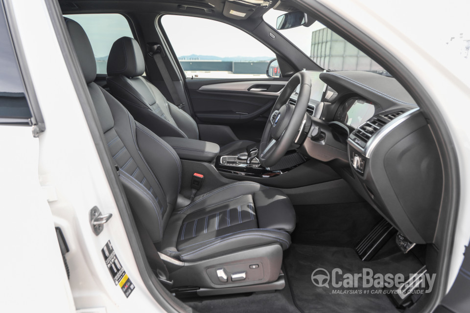 BMW X3 G01 LCI (2022) Interior