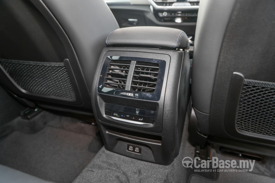 BMW X3 G01 LCI (2022) Interior