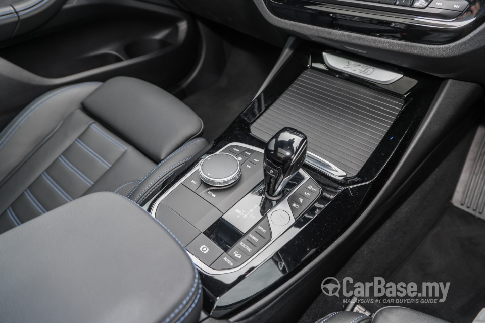 BMW X3 G01 LCI (2022) Interior