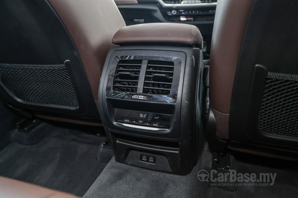 BMW X3 G01 LCI (2022) Interior