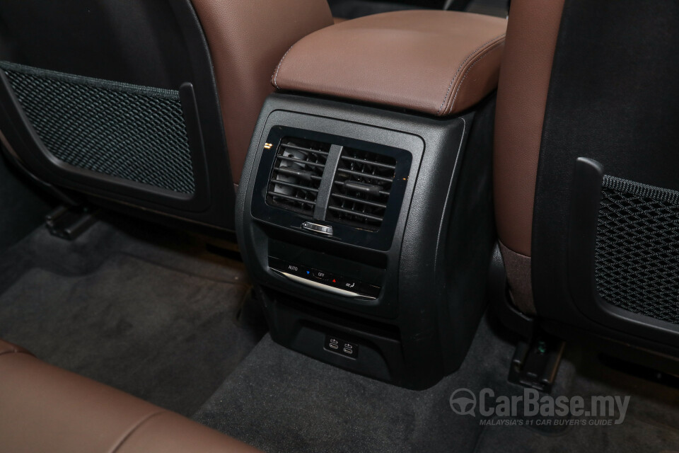 BMW X3 G01 LCI (2022) Interior