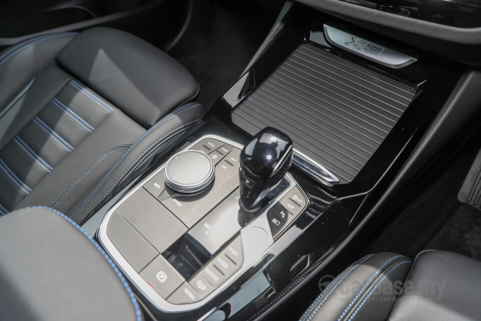 BMW X3 G01 LCI (2022) Interior