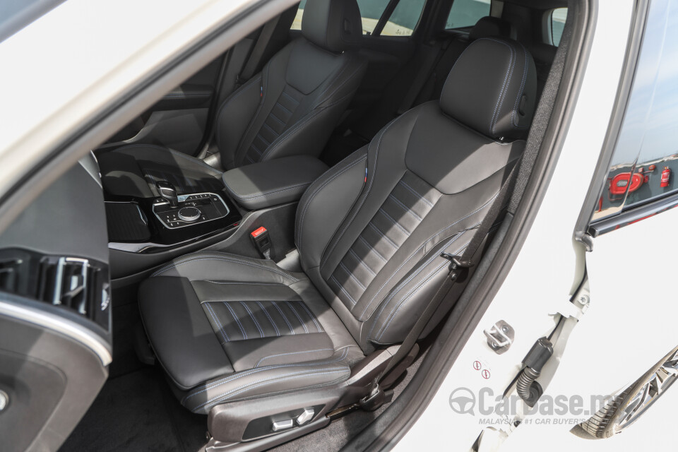 BMW X3 G01 LCI (2022) Interior