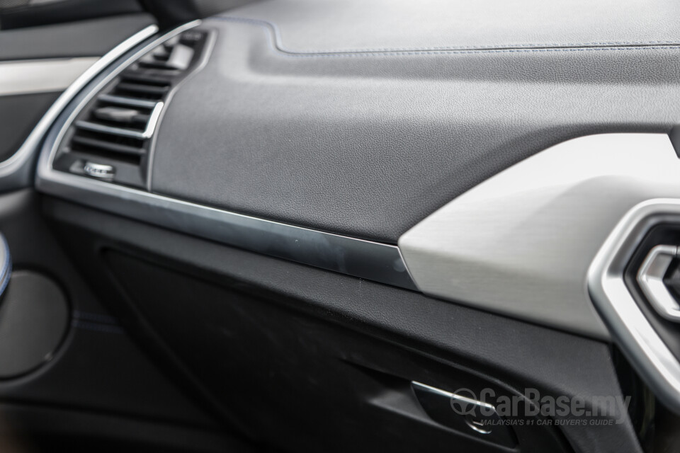 BMW X3 G01 LCI (2022) Interior
