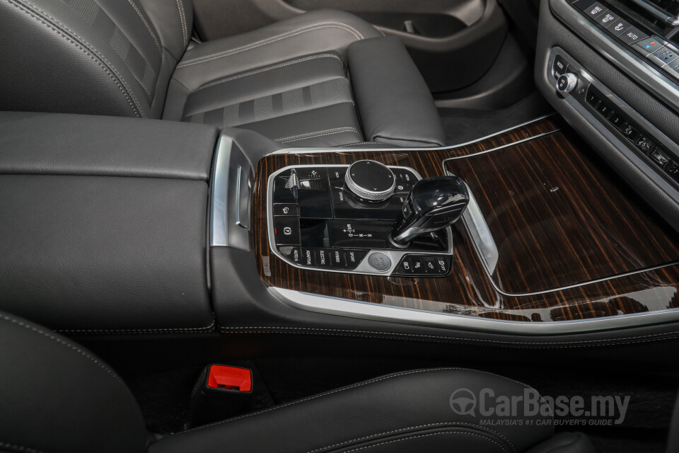 Mercedes-Benz SLC R172 Facelift (2016) Interior