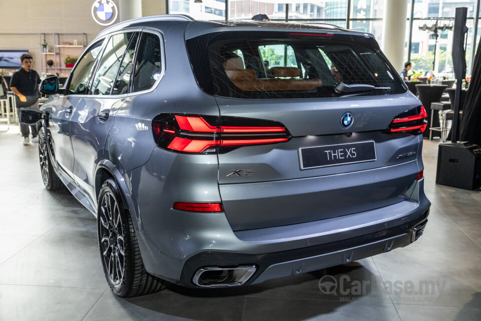 BMW X5 G05 LCI (2024) Exterior