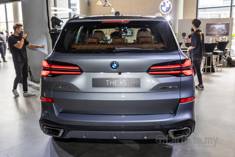 BMW X5 G05 LCI (2024) Exterior