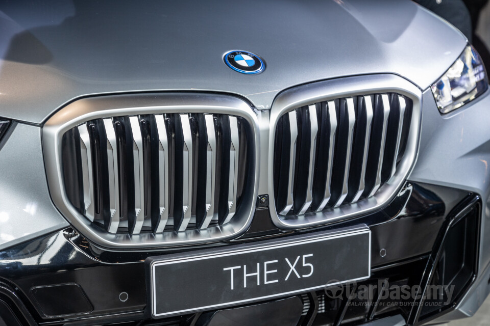BMW X5 G05 LCI (2024) Exterior