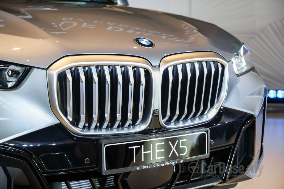 BMW X5 G05 LCI (2024) Exterior