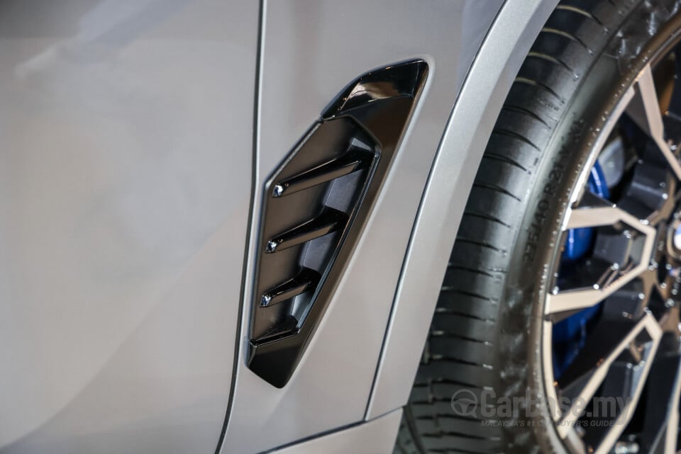 BMW X5 G05 LCI (2024) Exterior