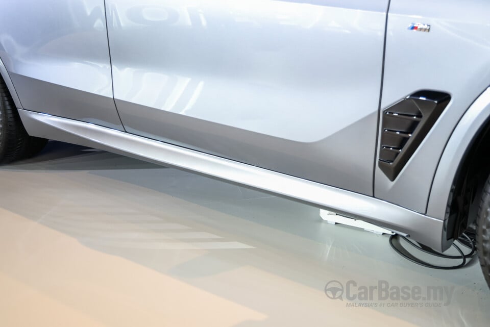 BMW X5 G05 LCI (2024) Exterior