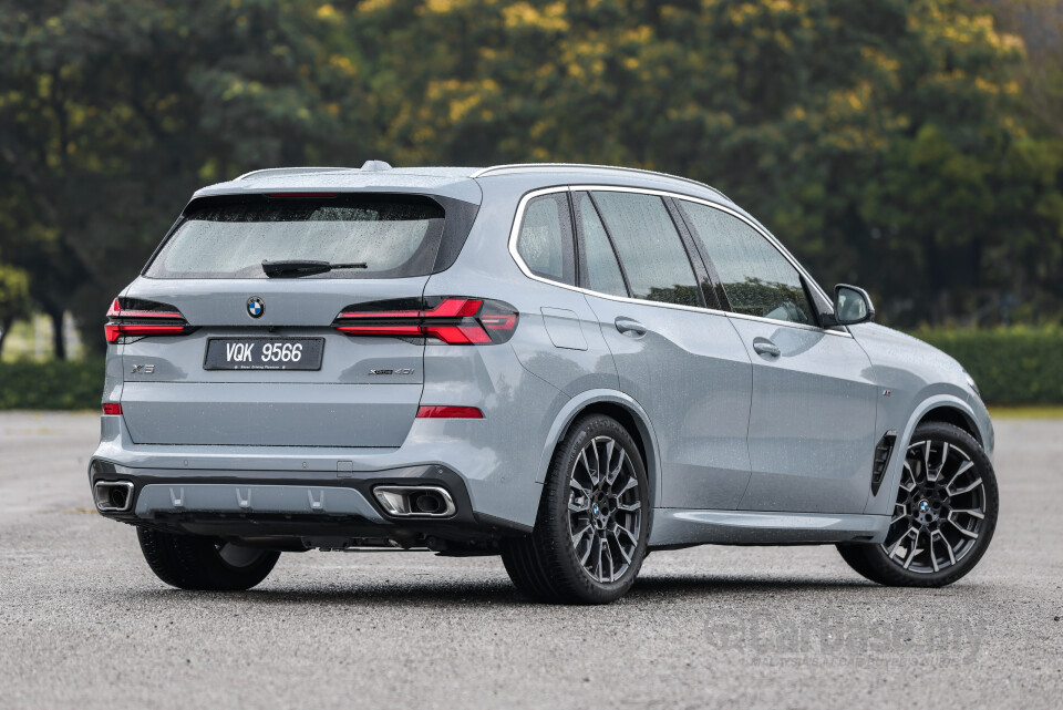 BMW X5 G05 LCI (2024) Exterior