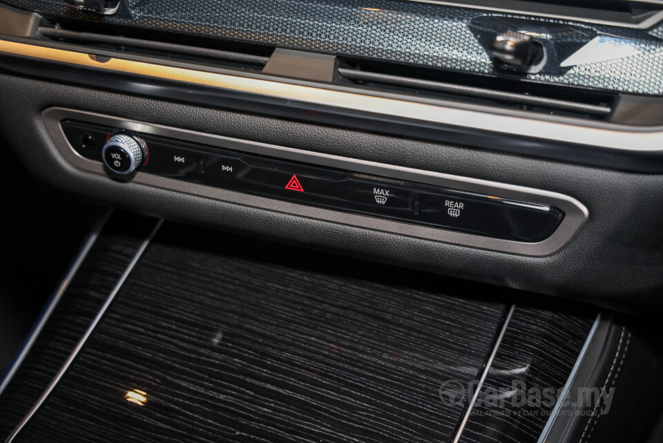 BMW X5 G05 LCI (2024) Interior