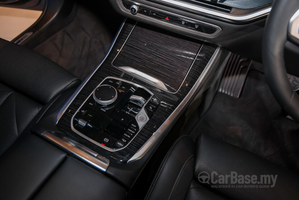 BMW X5 G05 LCI (2024) Interior