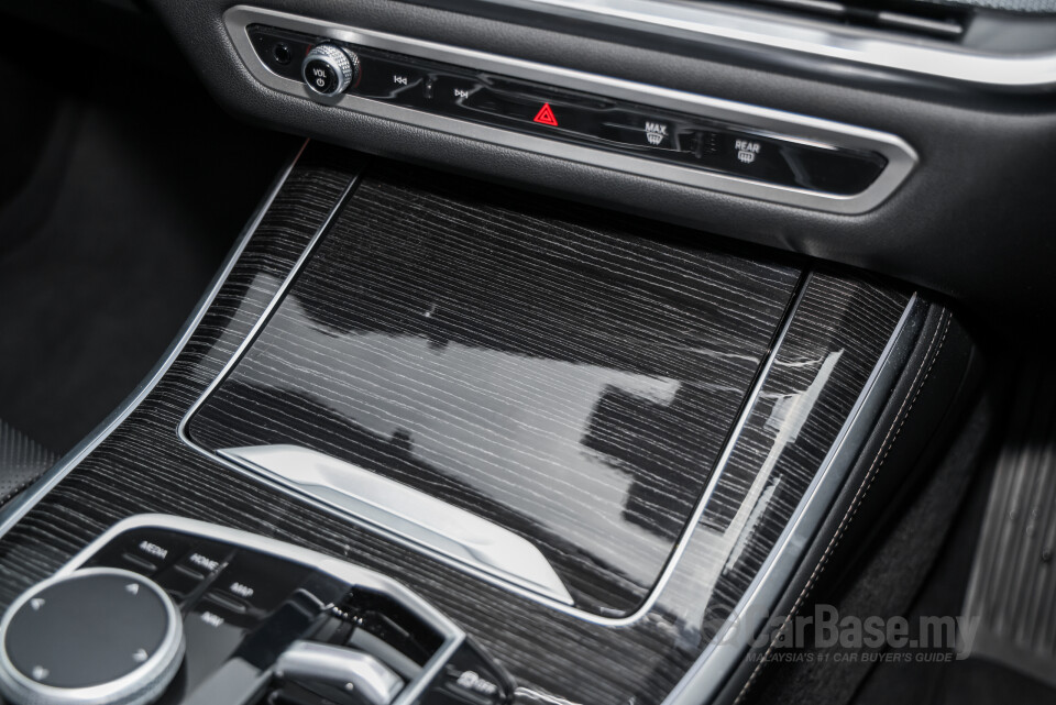 BMW X5 G05 LCI (2024) Interior