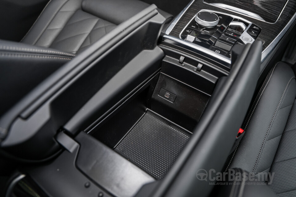 BMW X5 G05 LCI (2024) Interior