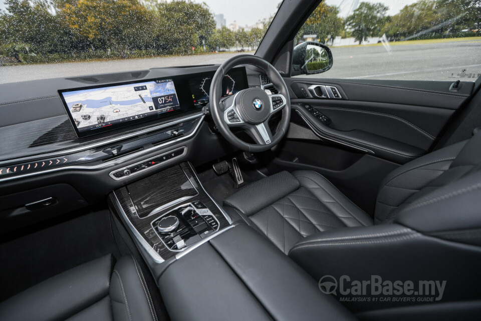 BMW X5 G05 LCI (2024) Interior