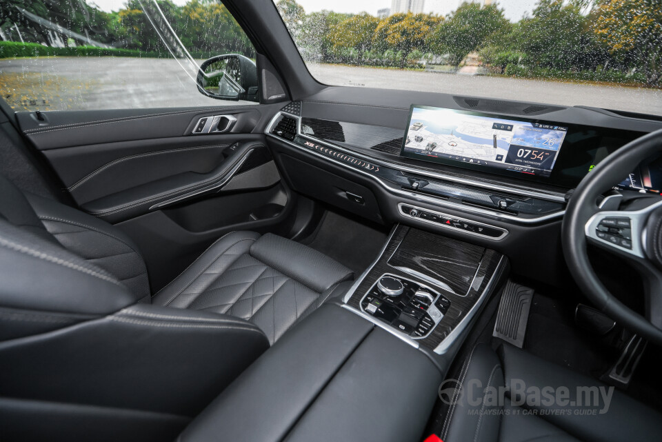 BMW X5 G05 LCI (2024) Interior