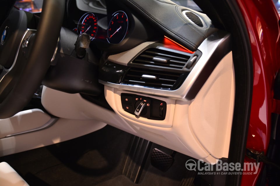 BMW X6 F16 (2015) Interior