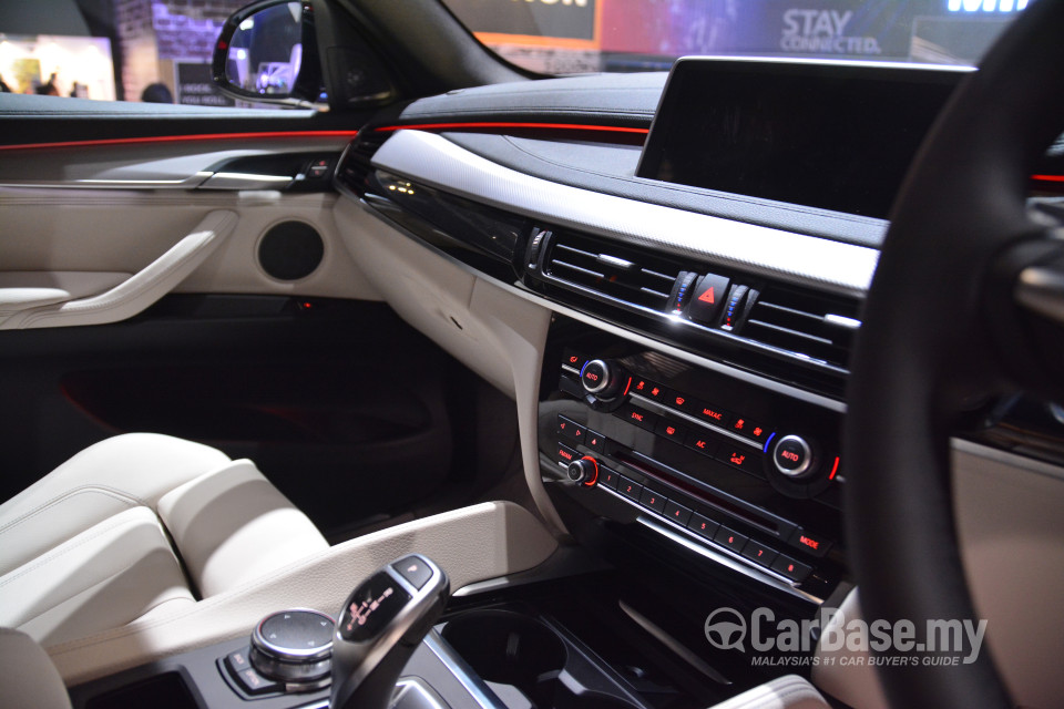 BMW X6 F16 (2015) Interior