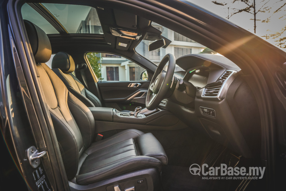 BMW X6 G06 (2020) Interior