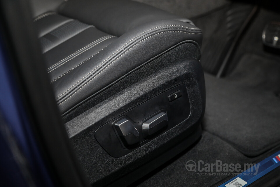 BMW X6 G06 (2020) Interior