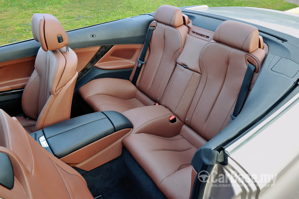 BMW 6 Series Convertible F12 (2011) Interior