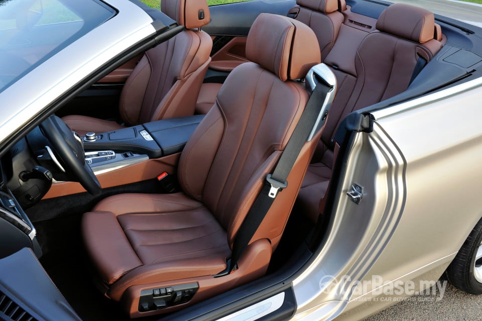BMW 6 Series Convertible F12 (2011) Interior