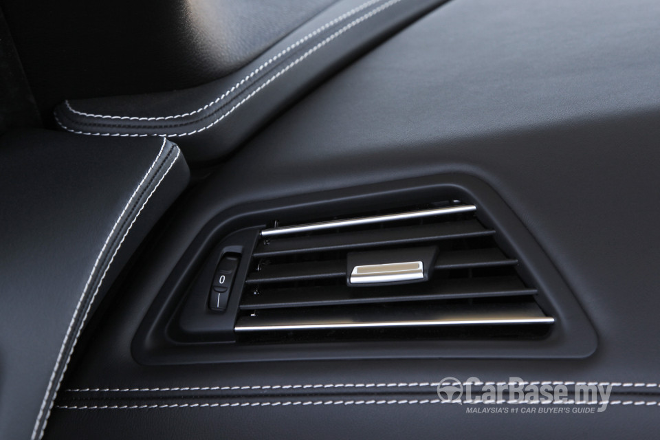 BMW 6 Series Convertible F12 (2011) Interior
