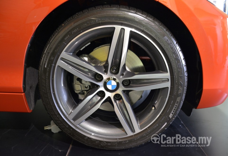 BMW 2 Series Coupe F22 (2014) Exterior