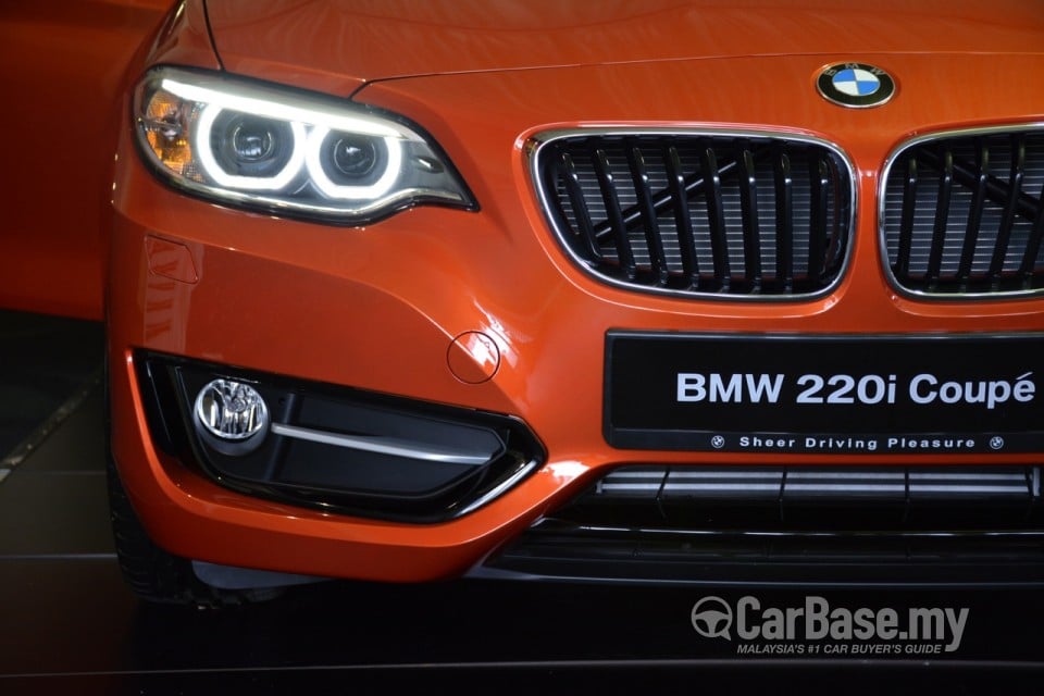 BMW 2 Series Coupe F22 (2014) Exterior