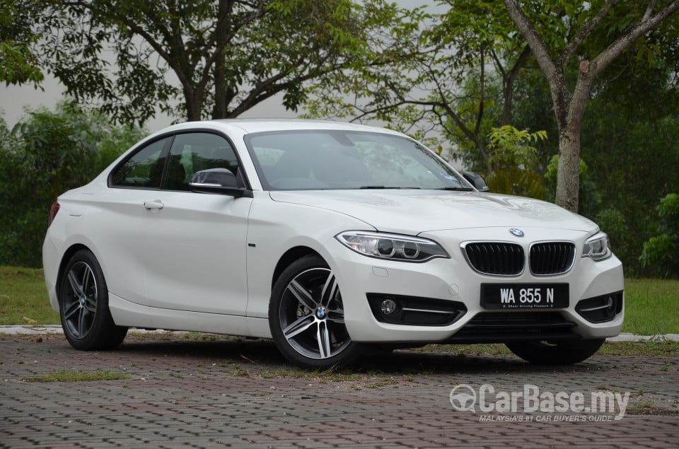 BMW 2 Series Coupe F22 (2014) Exterior